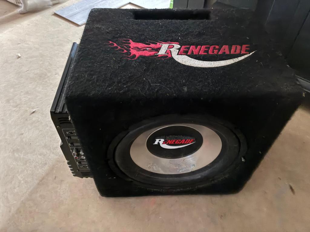 Subwoofer, Auto diversen, Ophalen of Verzenden, Zo goed als nieuw