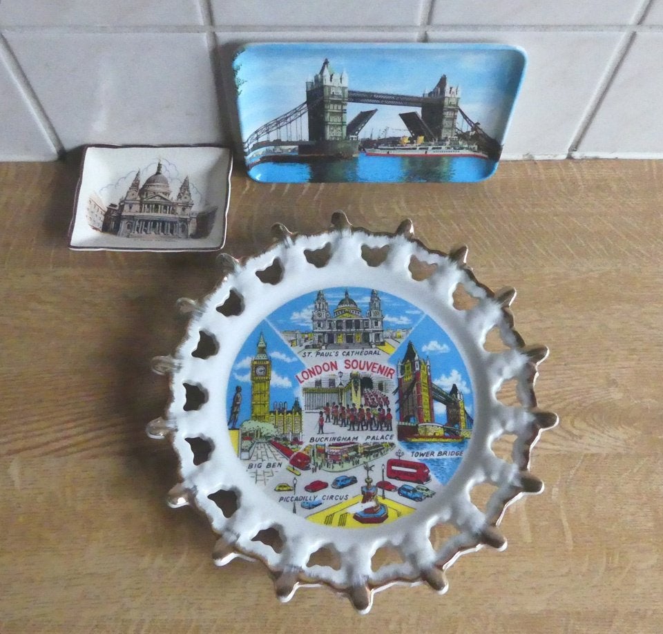 London souvenirs vintage Engeland souveniritems bord schaal, Ophalen of Verzenden, Gebruikt, Porselein, Bord of Schaal