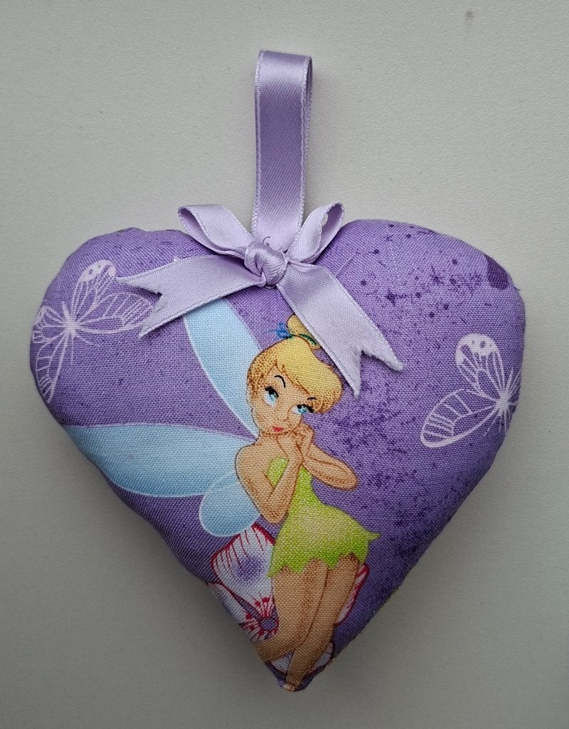 nieuw- Tinkerbell hanger/ hartje ( Lila), Kinderen en Baby's, Ophalen of Verzenden, Nieuw, Handgemaakt, Wanddecoratie