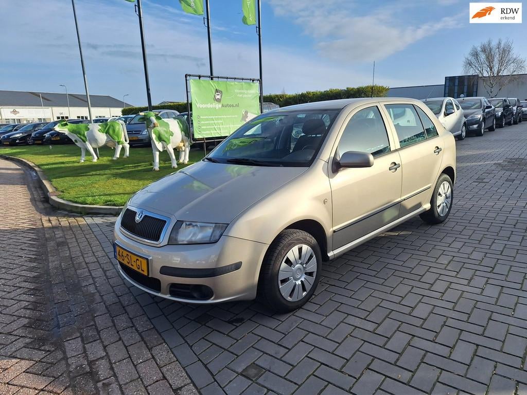 Skoda Fabia 1.4-16V Equipe / Leuke auto / APK maart 2027, Auto's, Skoda, Bedrijf, Te koop, Fabia, ABS, Airbags, Airconditioning