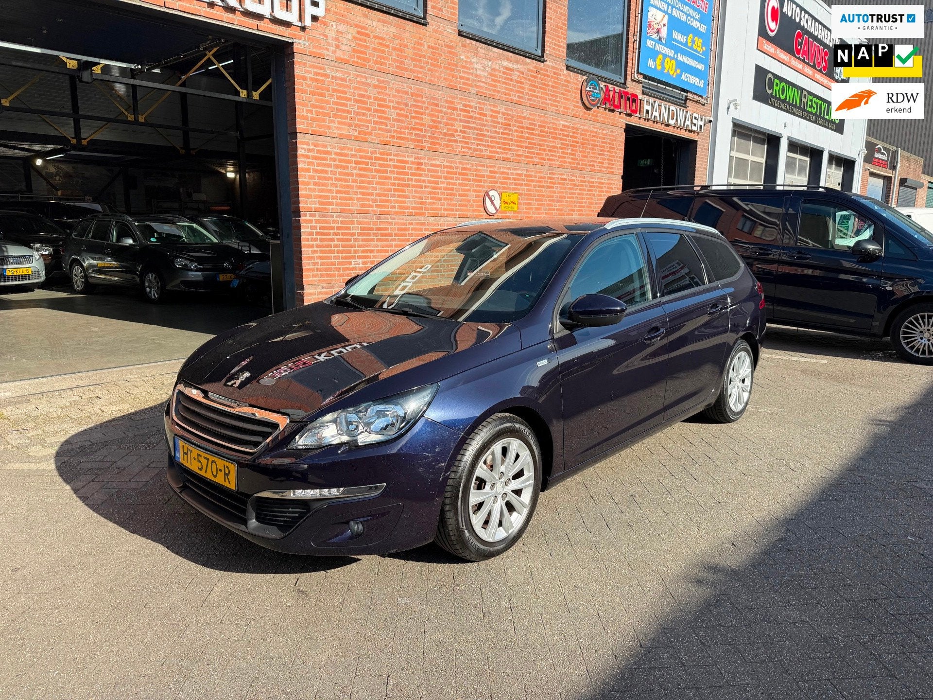 Peugeot 308 SW 1.2 PureTech Style Bj 2016 Navi Trekhaak NAP, Voorwielaandrijving, Gebruikt, Euro 6, 1199 cc