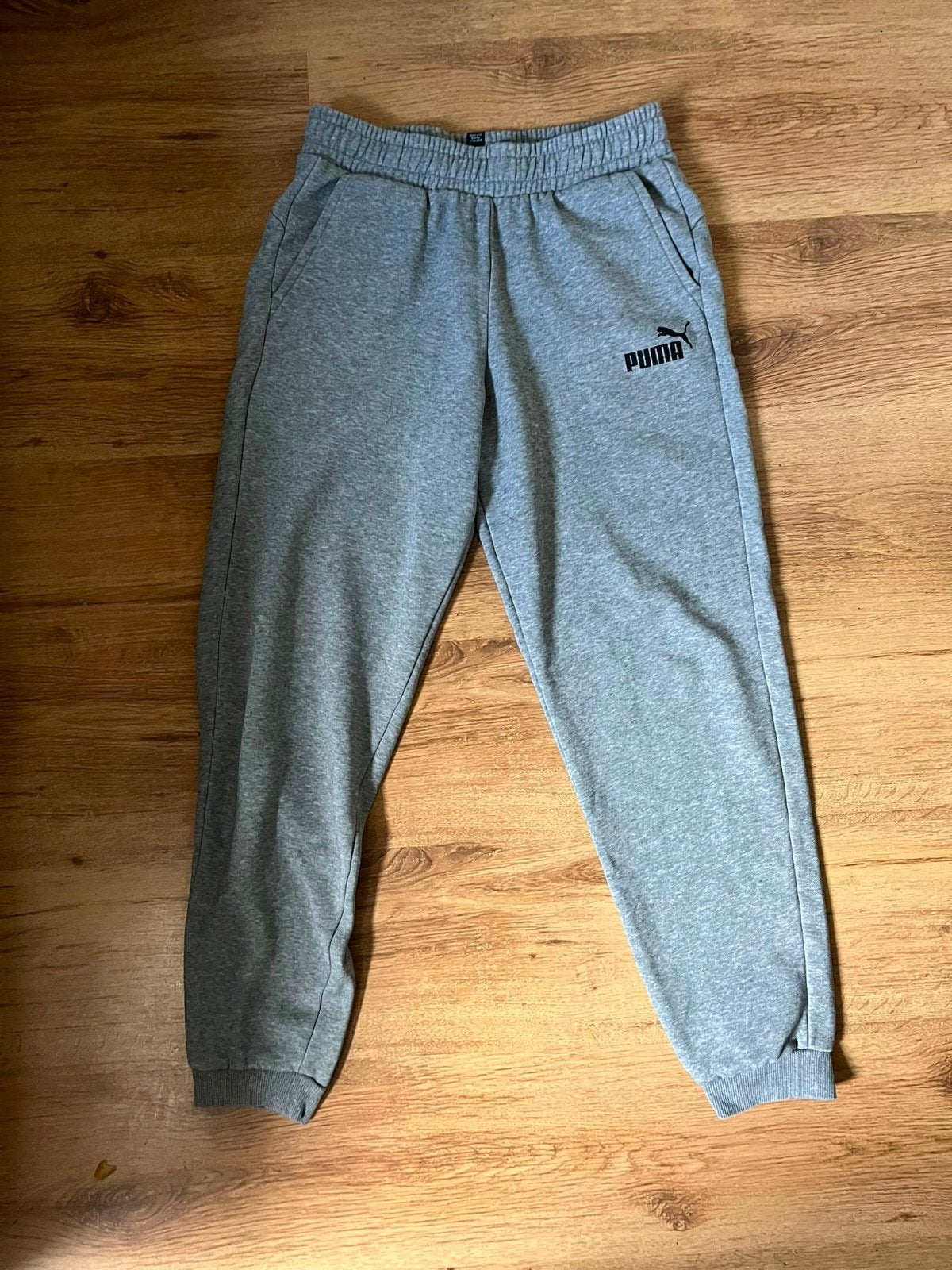 Puma joggingbroek grijs maat 176, Kinderen en Baby's, Kinderkleding | Maat 170, Broek, Jongen of Meisje, Puma, Ophalen of Verzenden