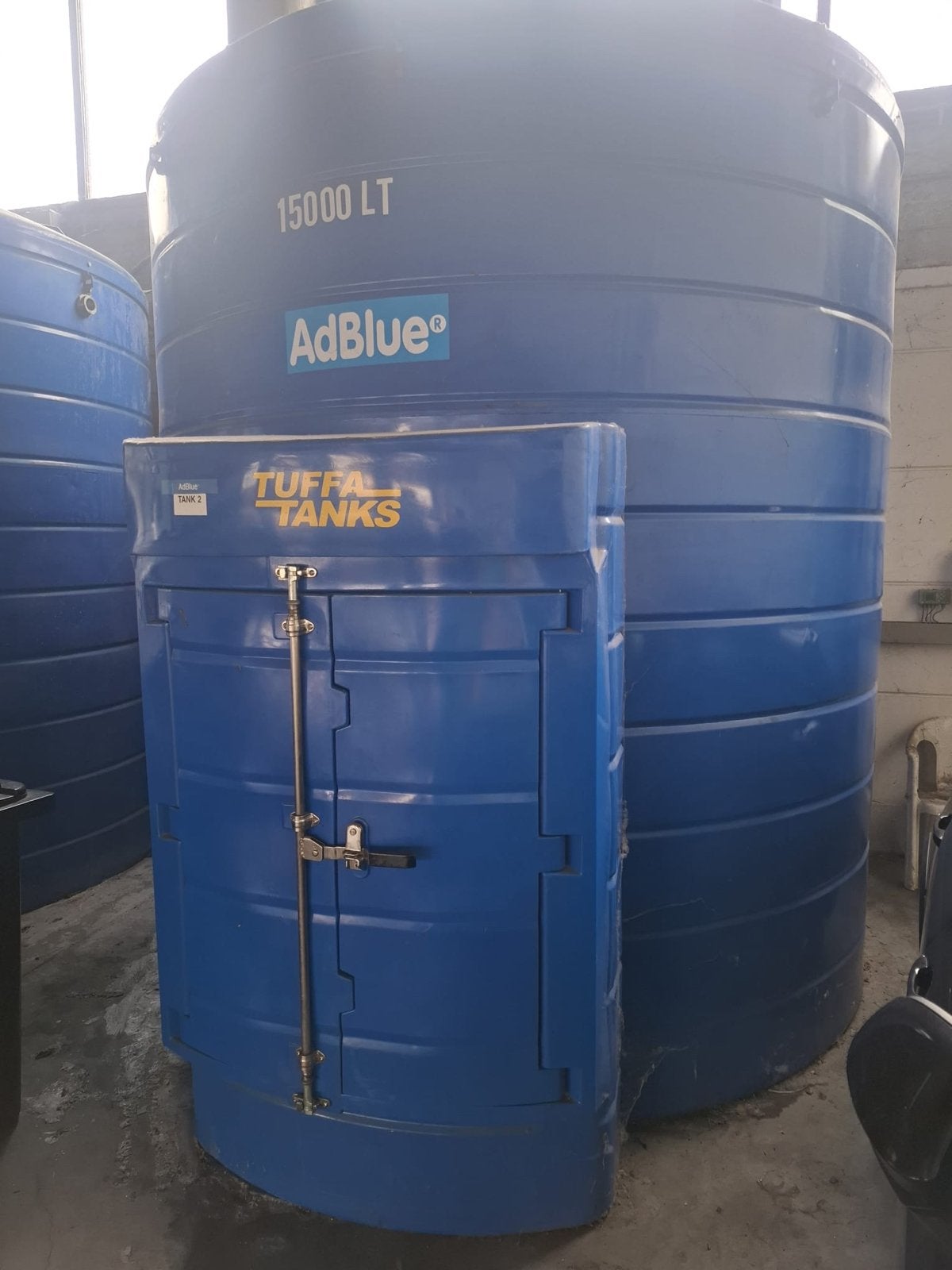 AdBlue opslagtank 15000L met Tuffa Tanks doseerkast, Ophalen