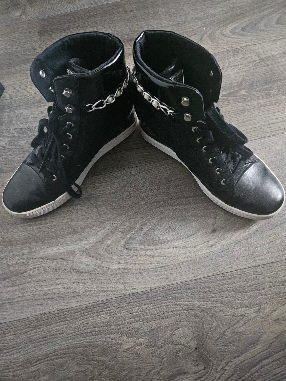 Guess hoge sneakers zwart maat 41, Kleding | Dames, Guess, Zwart, Dansschoenen, Ophalen of Verzenden