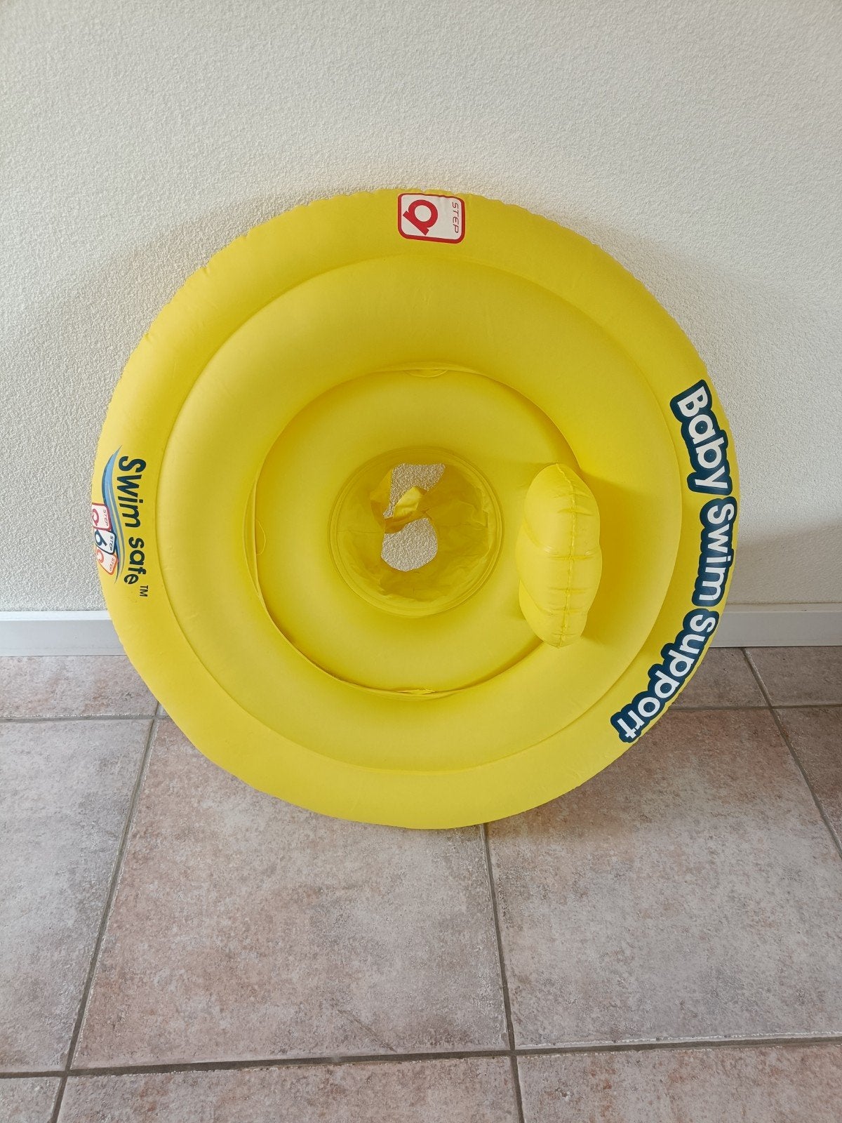 Gele zwemband voor baby's - Swim Safe, Ophalen