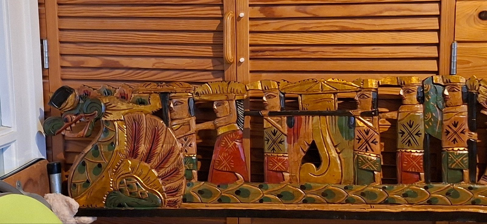 Indonesisch houtsnijwerk uit Bali
L196 X H30 cm, Ophalen, Gebruikt