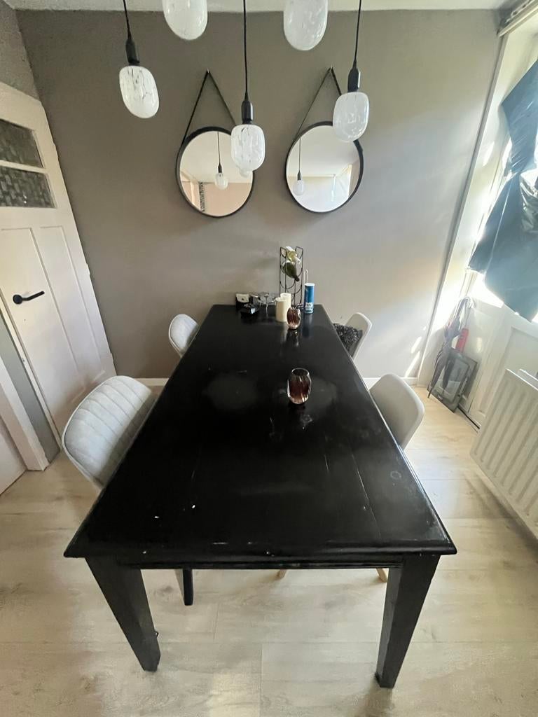 Eettafel met lampen, spiegel en stoelen, Gebruikt, Hip clasiek, 150 tot 200 cm, Vier personen