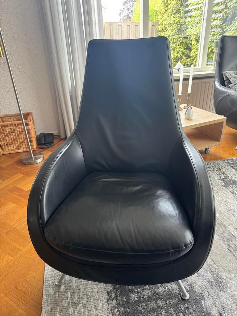 Rolf Benz fauteuil ,model 2000, zwart leder, draaibaar, Ophalen, Gebruikt, Rolf benz fauteil model 2000, leder 36 zwart, Minder dan 75 cm
