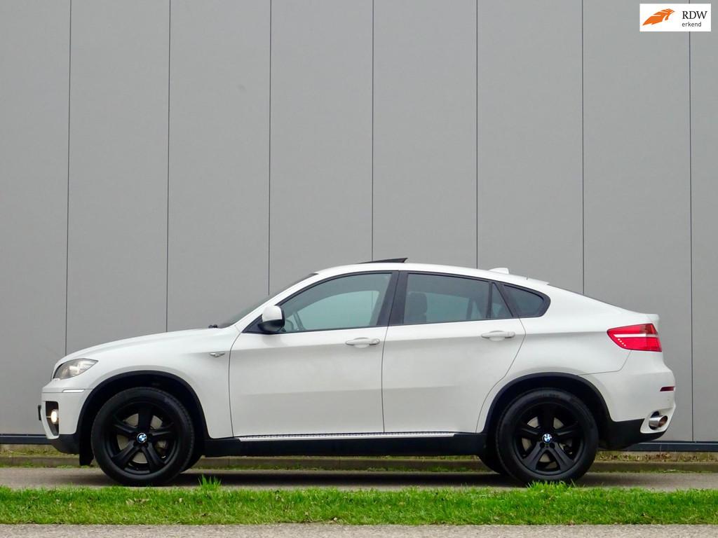 BMW X6 XDrive35i High | Youngtimer | DAK | NIEUW! |, Auto's, BMW, Gebruikt, Zwart, Bi-Xenon koplampen, 4 stoelen