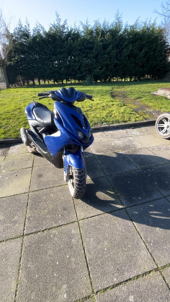 Yamaha Aerox 50cc, Fietsen en Brommers, Ophalen, Gebruikt, Benzine, Aerox
