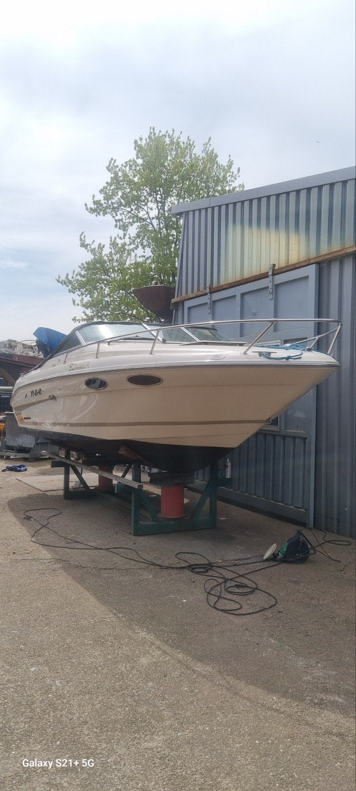 Mooie Sea Ray 220 Signature  cubby  cabin, Gebruikt, Binnenboordmotor, Ophalen of Verzenden, Sea Ray