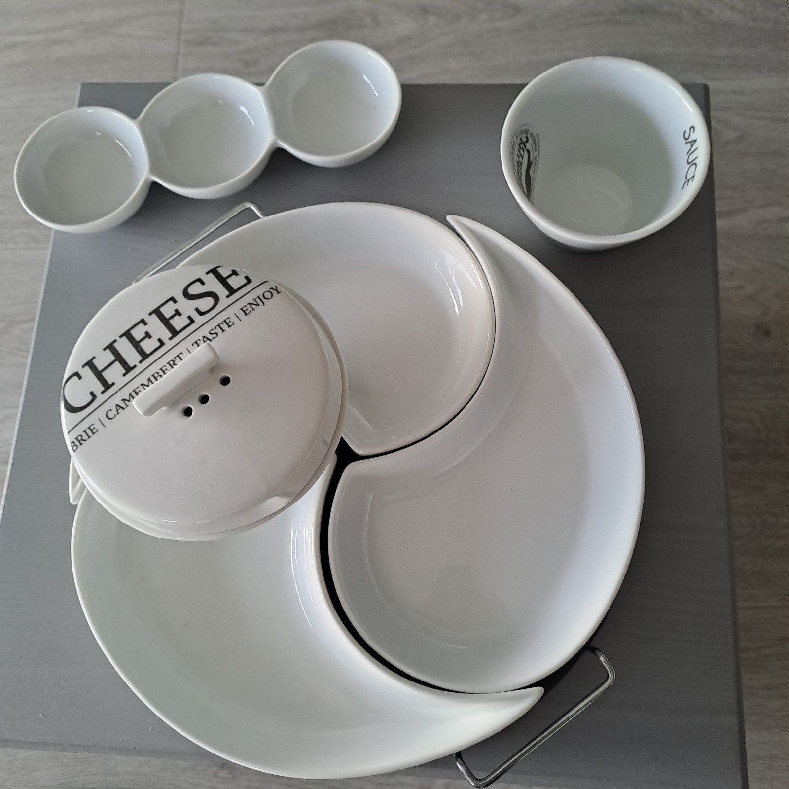 Keramieken schalenset met kaas bewaar schaaltje met deksel, Ophalen, Keramiek, Overige stijlen, Schaal of Schalen