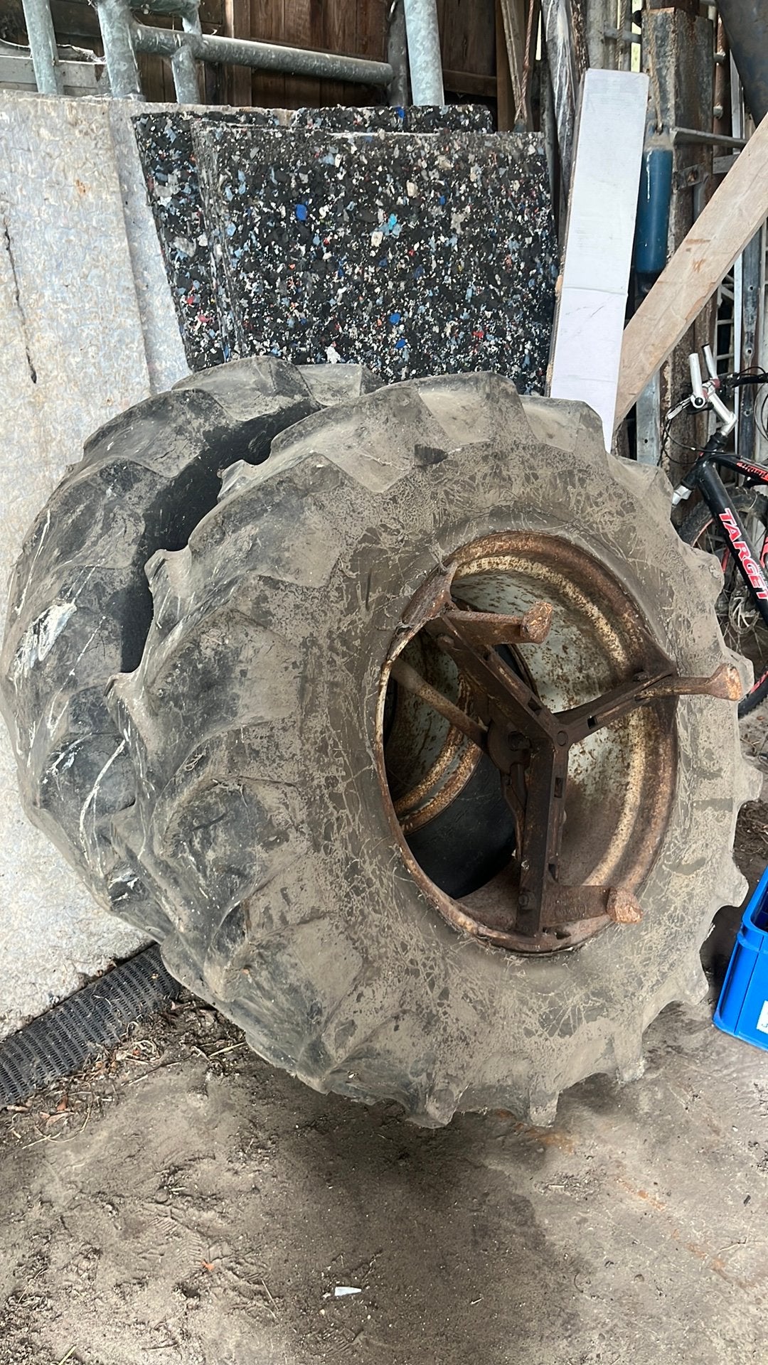 Dubbellucht 14.9 r24, Dieren en Toebehoren, Stalling en Weidegang