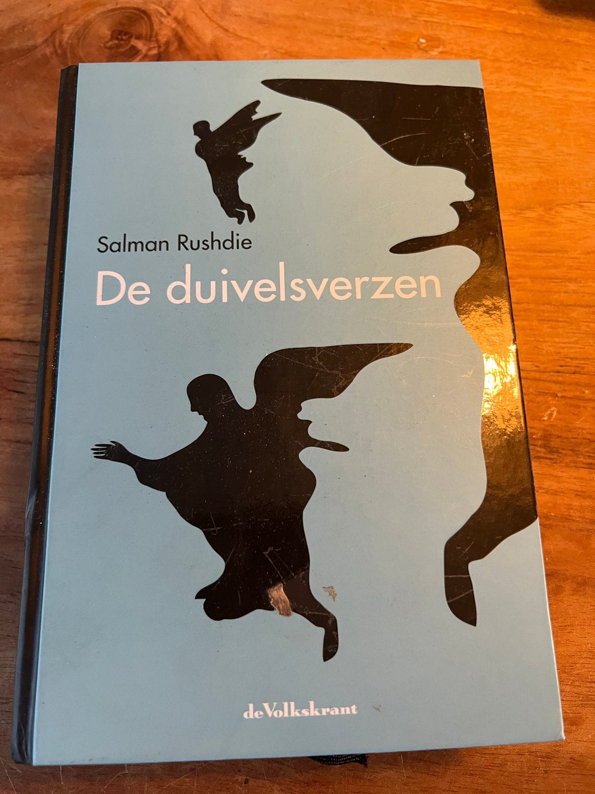 De duivelsverzen - Salman Rushdie (de Volkskrant), Ophalen of Verzenden, Gelezen, Nederland