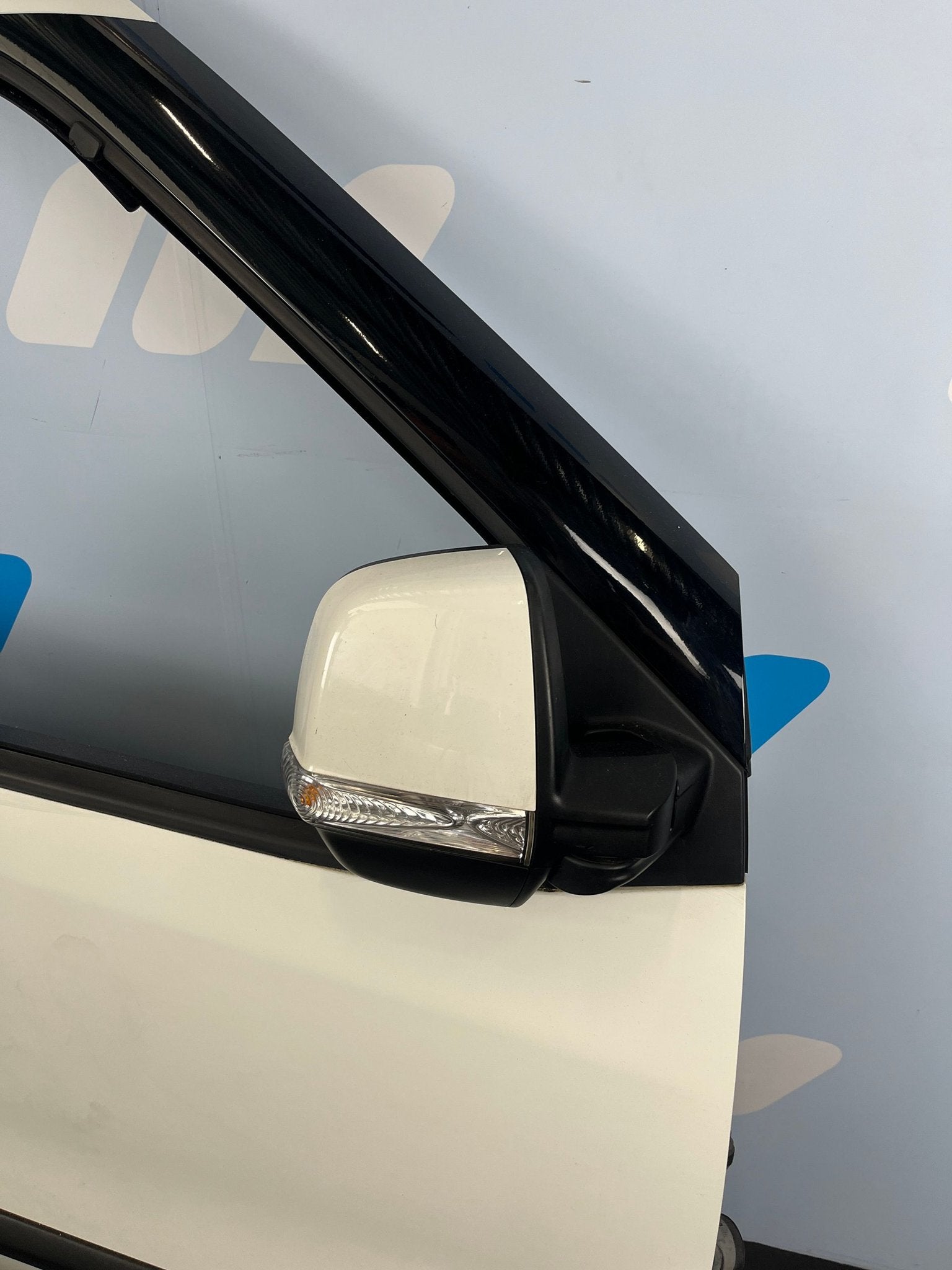 Voorportier rechts Fiat Doblo wit met spiegel 52122944, Gebruikt, -, Deur, -