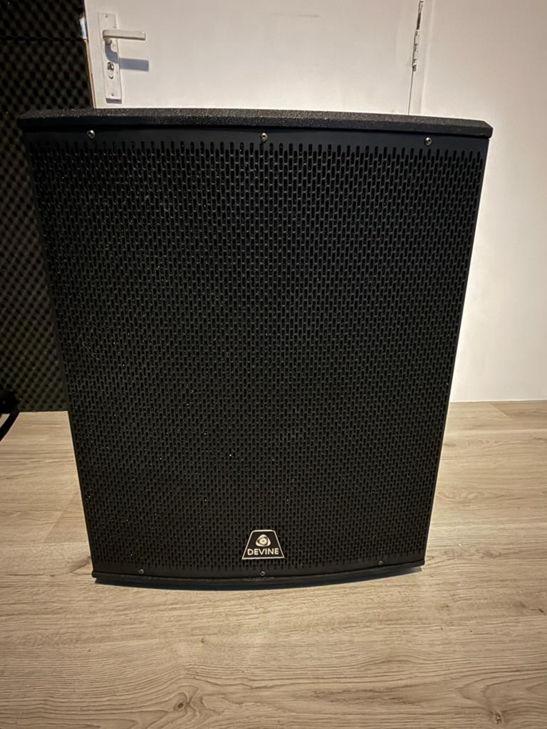 Devine Onyx 18SA 18 inch actieve subwoofer, Audio, Tv en Foto, Luidsprekers, Gebruikt, Subwoofer, 120 watt of meer, Ophalen
