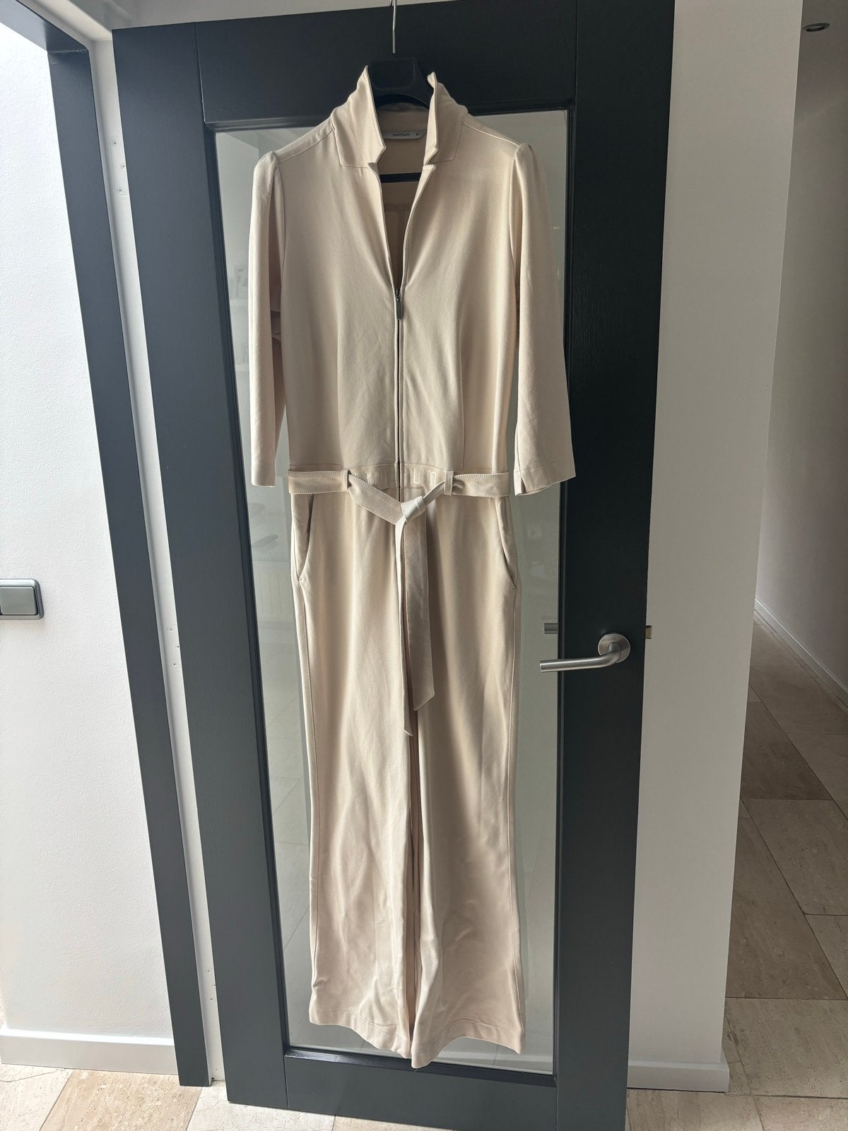 Summum jumpsuit maat 40, Kleding | Dames, Jumpsuits, Zo goed als nieuw, Maat 38/40 (M), Beige, Ophalen of Verzenden