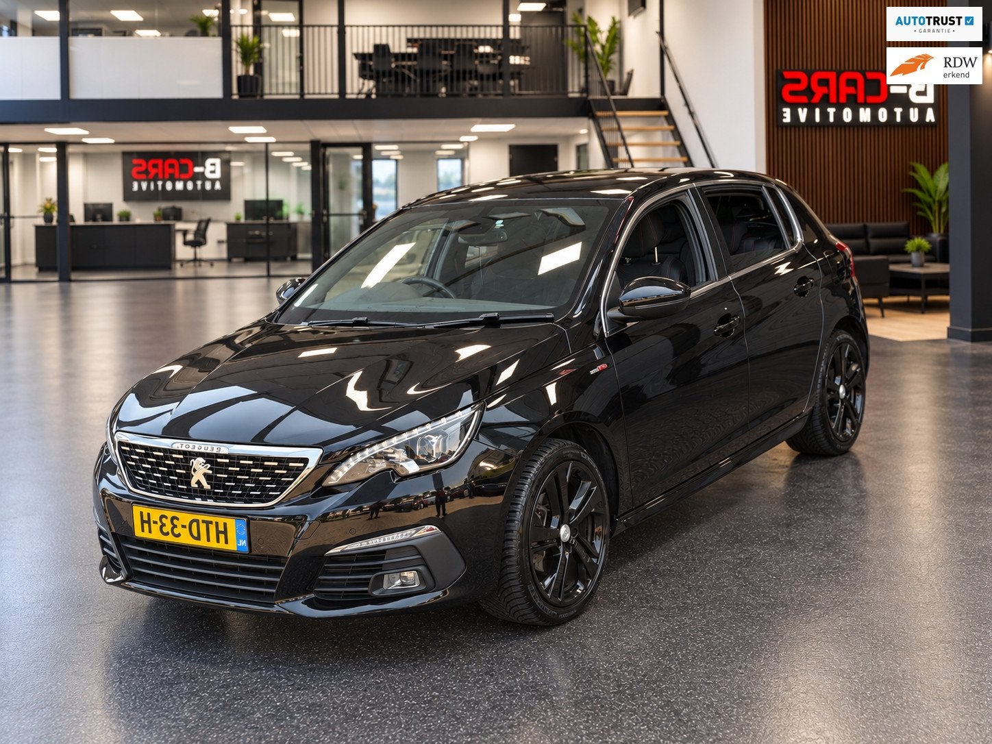 Peugeot 308 1.2 PureTech Allure GT-Line|Pano|Automaat|Trekhk, Gebruikt, Euro 6, 1199 cc, 610 kg