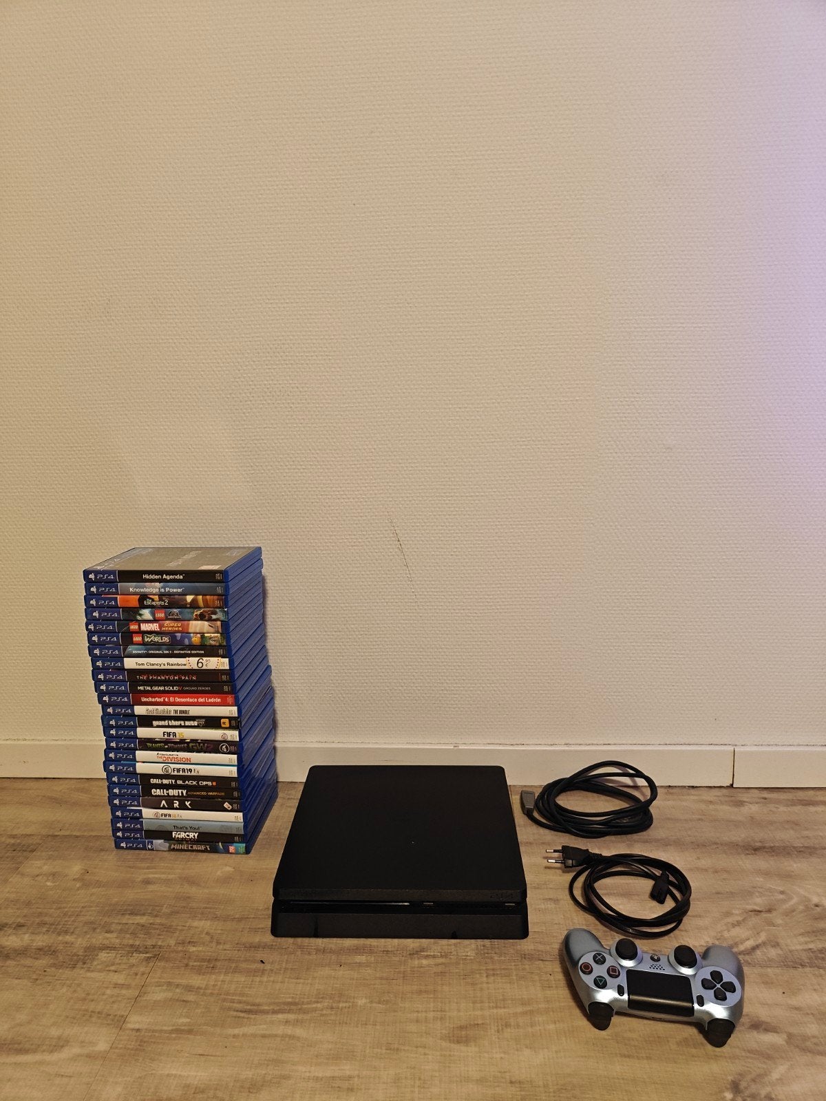 PS4 met 24 games en controller, Spelcomputers en Games, Spelcomputers | Sony PlayStation 3, Ophalen of Verzenden, Zo goed als nieuw