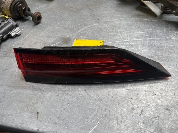 Achterlicht rechts van een Volvo V90, Gebruikt, -, -, Ophalen of Verzenden