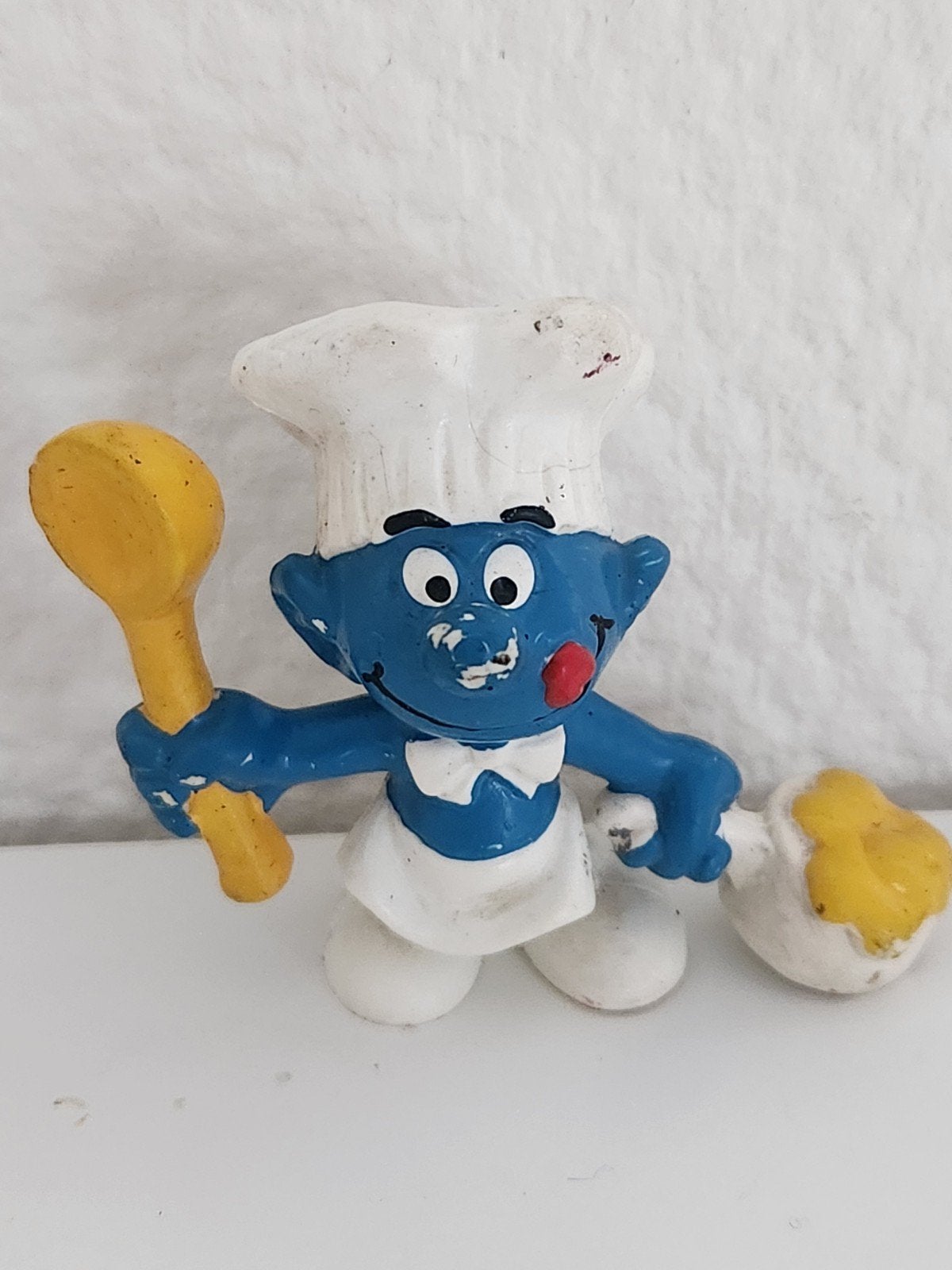Peyo - Smulsmurf met pollepel en pan, Ophalen of Verzenden, Gebruikt, Smulsmurf, Poppetje, Figuurtje of Knuffel
