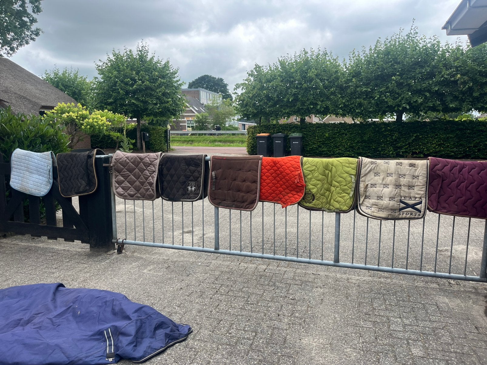 Alles 1 x opgalen dekens dekjes etc, Dieren en Toebehoren, Paarden en Pony's | Dekens en Dekjes, Ophalen of Verzenden, Zo goed als nieuw