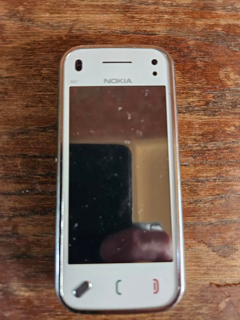 Nokia N97 met uitschuifbaar toetsenbord, Gebruikt, Schuifmodel, Wit, 3 tot 6 megapixel