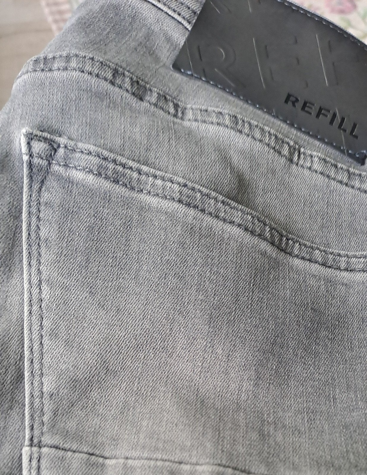 Refill Spijkerbroek/Jeans Lichtgrijs Leroy Skinny 30-32, Ophalen of Verzenden, Zo goed als nieuw, Grijs, W32 (confectie 46) of kleiner