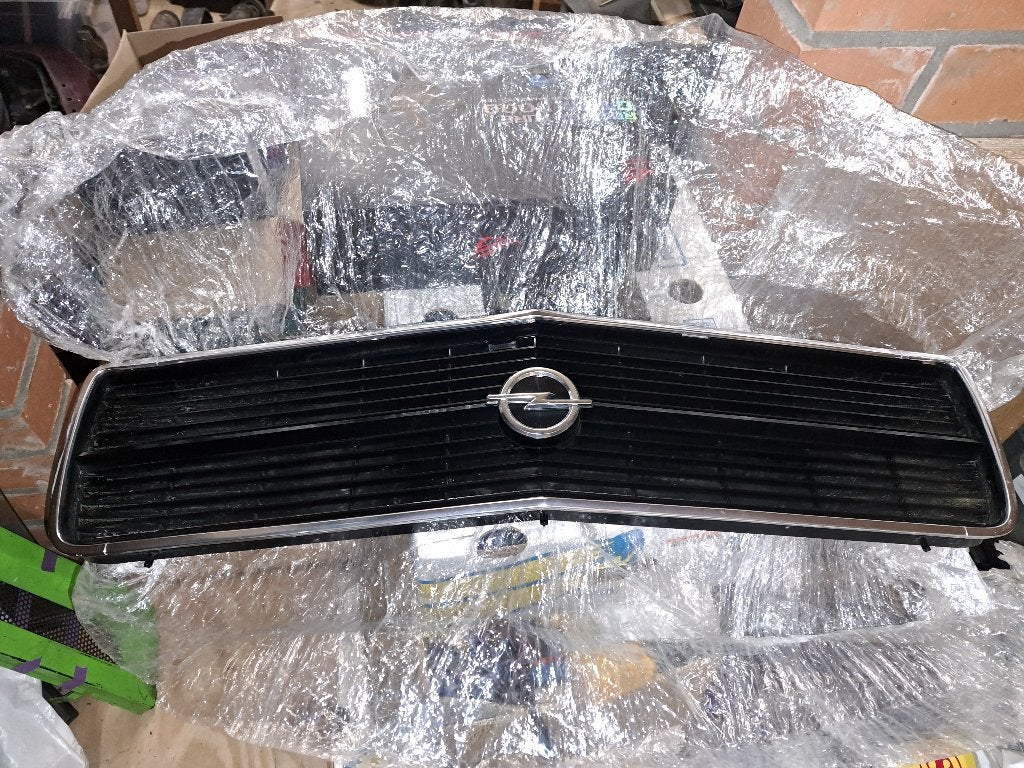 Radiator Grill Rekord D nieuw, Ophalen of Verzenden, Nieuw, Opel