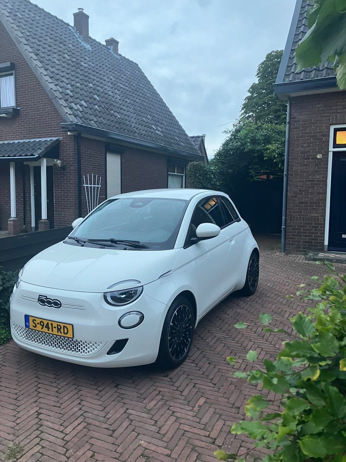 Fiat 500e 500 1e eigenaar 2023 12.400km 24KWh, Elektrisch, Particulier, Te koop, 500E