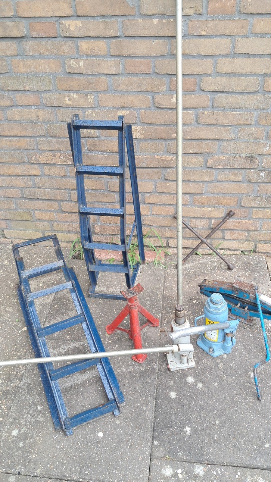 Oprijbokken en diverse  krikken, Auto diversen, Krikken, Ophalen
