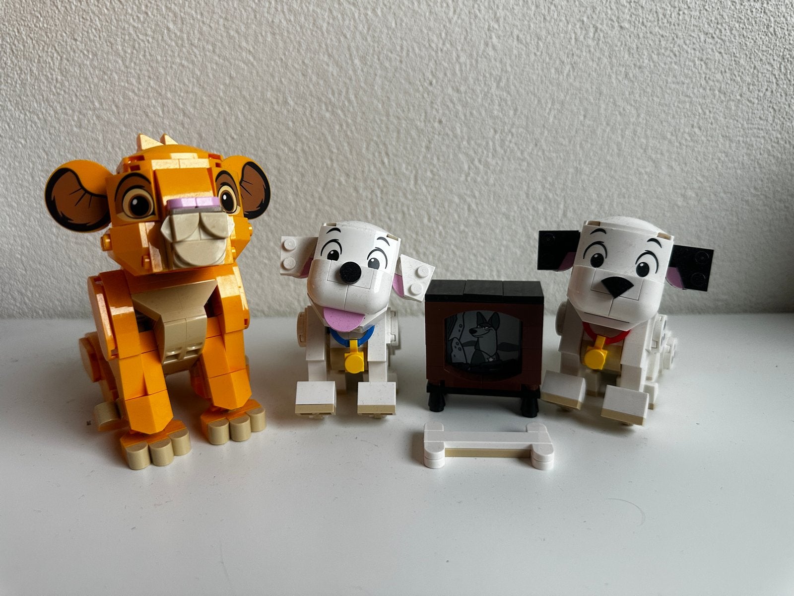 LEGO Disney Simba en/of 101 Dalmatiërs (43243 en 43271), Ophalen of Verzenden, Zo goed als nieuw, Overige merken