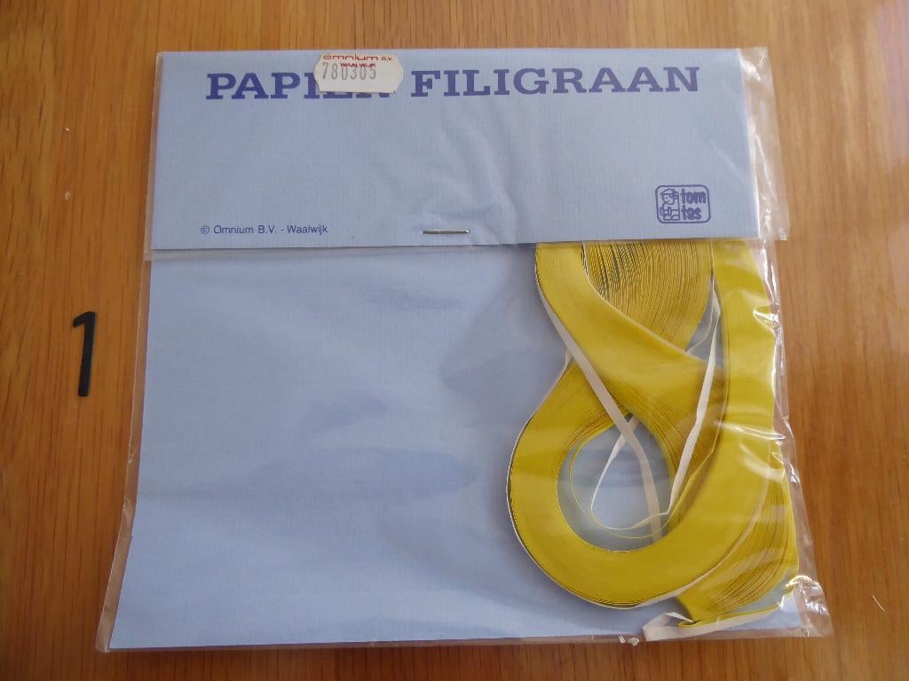 nr. 5001 - papier filigraan geel, Ophalen of Verzenden, Nieuw, Overige thema's, Overige typen
