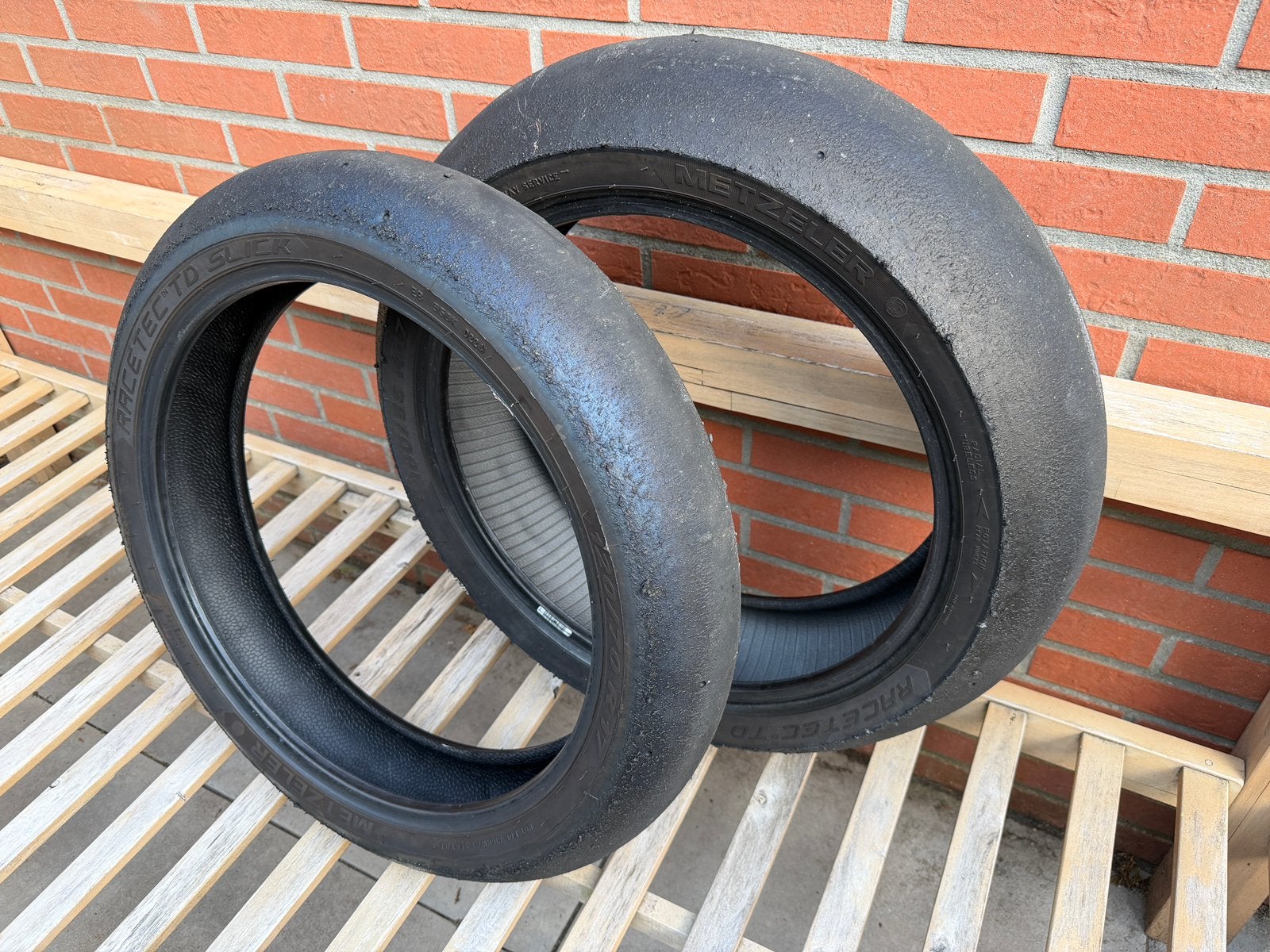 Metzeler TD slicks 180/55 en 120/70, Motoren, Ophalen, Gebruikt