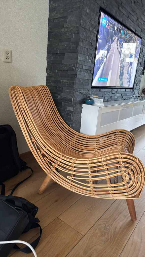 Prachtige rotan lounge stoel - Eyecatcher voor binnen/buiten, Huis en Inrichting, Fauteuils, Zo goed als nieuw, Ophalen of Verzenden