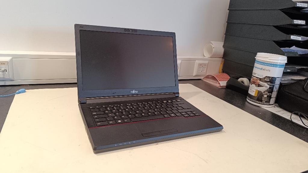 13x Fujitsu Lifebook E544 (Prijs per stuk), Computers en Software, Windows Laptops, 14 inch, HDD, 2 tot 3 Ghz, 8 GB, Qwerty, Ophalen