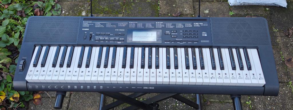Casio CTK-3500 keyboard, Muziek en Instrumenten, Keyboards, Ophalen, Casio, Midi-aansluiting, 61 toetsen