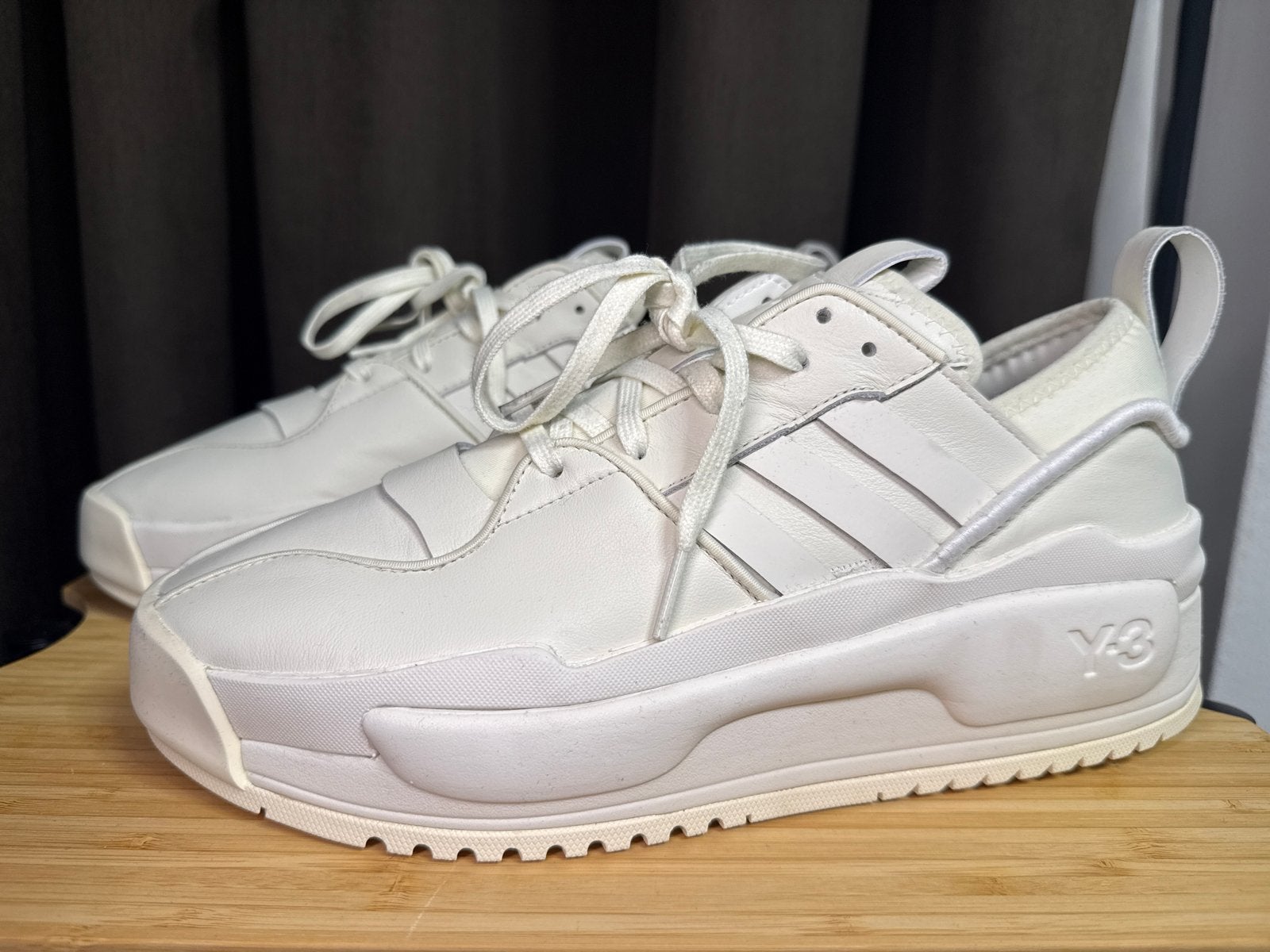 Y-3 Rivalry Sneakers - Off-white - Maat 43 1/3, Ophalen, Wit, Sneakers of Gympen, Zo goed als nieuw