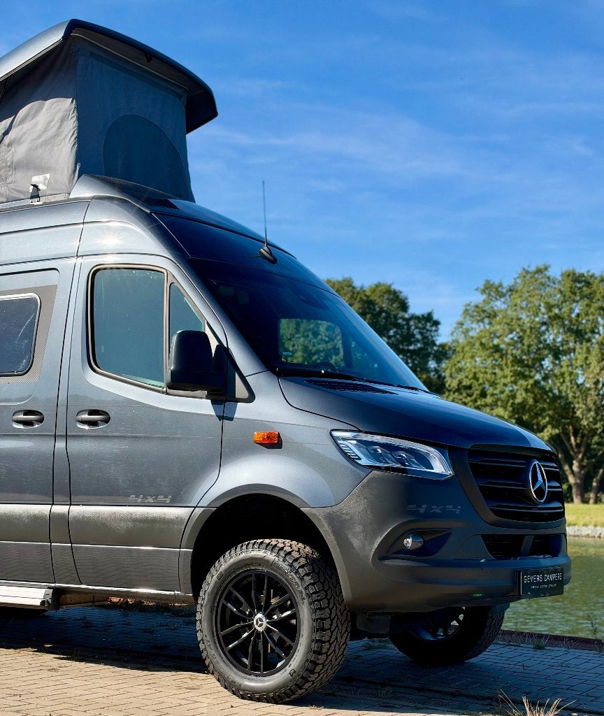 Foto 4 van Hymer Grand Canyon S 4x4, Lithium, Solar, 1e eig, topstaat