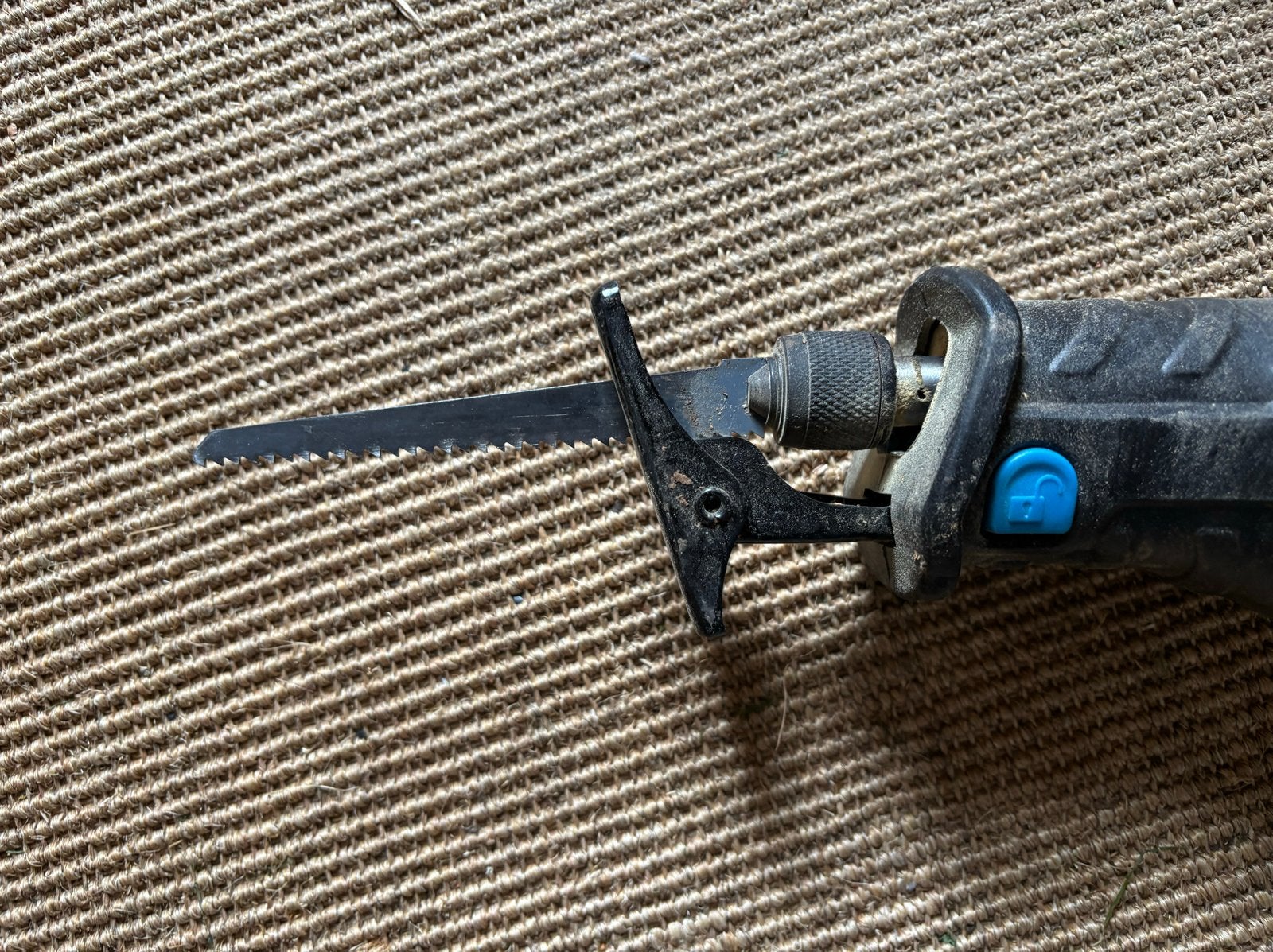 Gamma reciprozaag - Zo goed als nieuw, Ophalen, 600 tot 1200 watt, Zo goed als nieuw, 30 tot 70 mm
