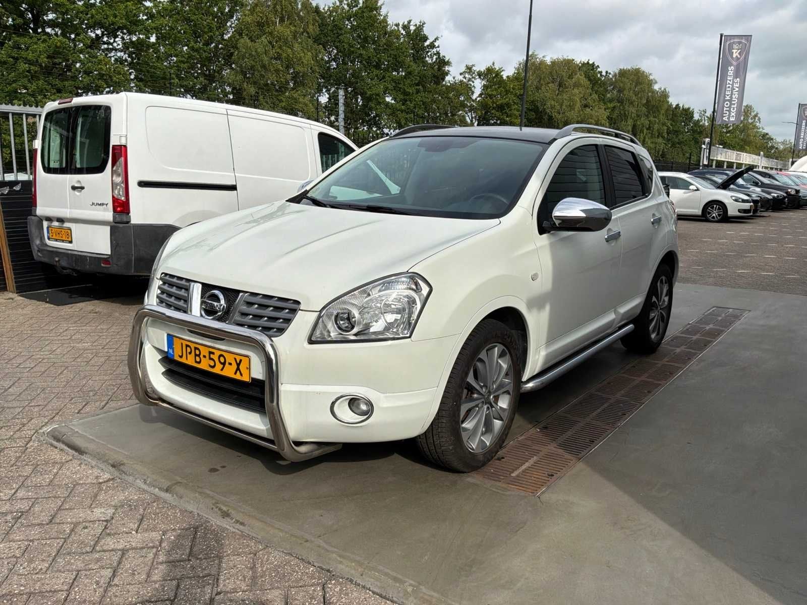 2010 Nissan Qashqai 2.0 dCi Conn.Ed. 4WD Personenauto, Euro 5, Gebruikt, Wit, Diesel