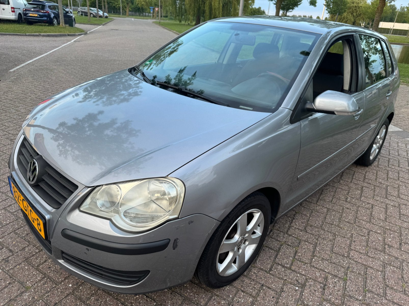 Volkswagen Polo 1.4 16V 59KW Automaat/ AIRCO /CRUISE CONTROL, 40 €/maand, 4 cilinders, 1033 kg, Particulier