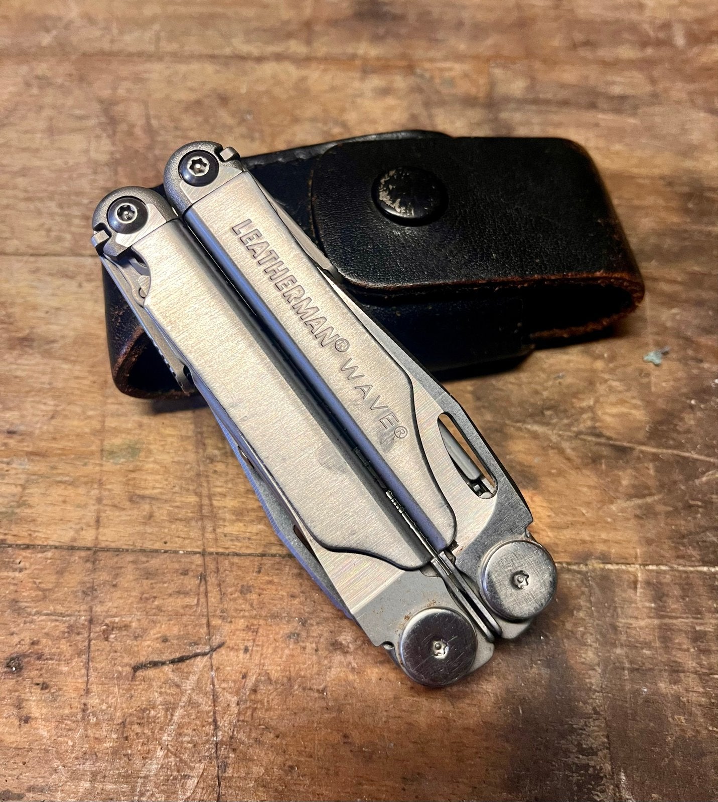 Leatherman Wave Multitool met Leren Foedraal, Doe-het-zelf en Verbouw, Gereedschap | Handgereedschap, Ophalen of Verzenden, Gebruikt