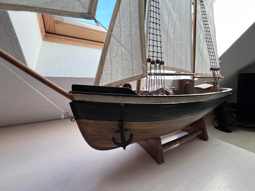 Houten scheepsmodel met zeilen, Hobby en Vrije tijd, Modelbouw | Boten en Schepen, Ophalen, Gebruikt, Groter dan 1:32, Overige merken