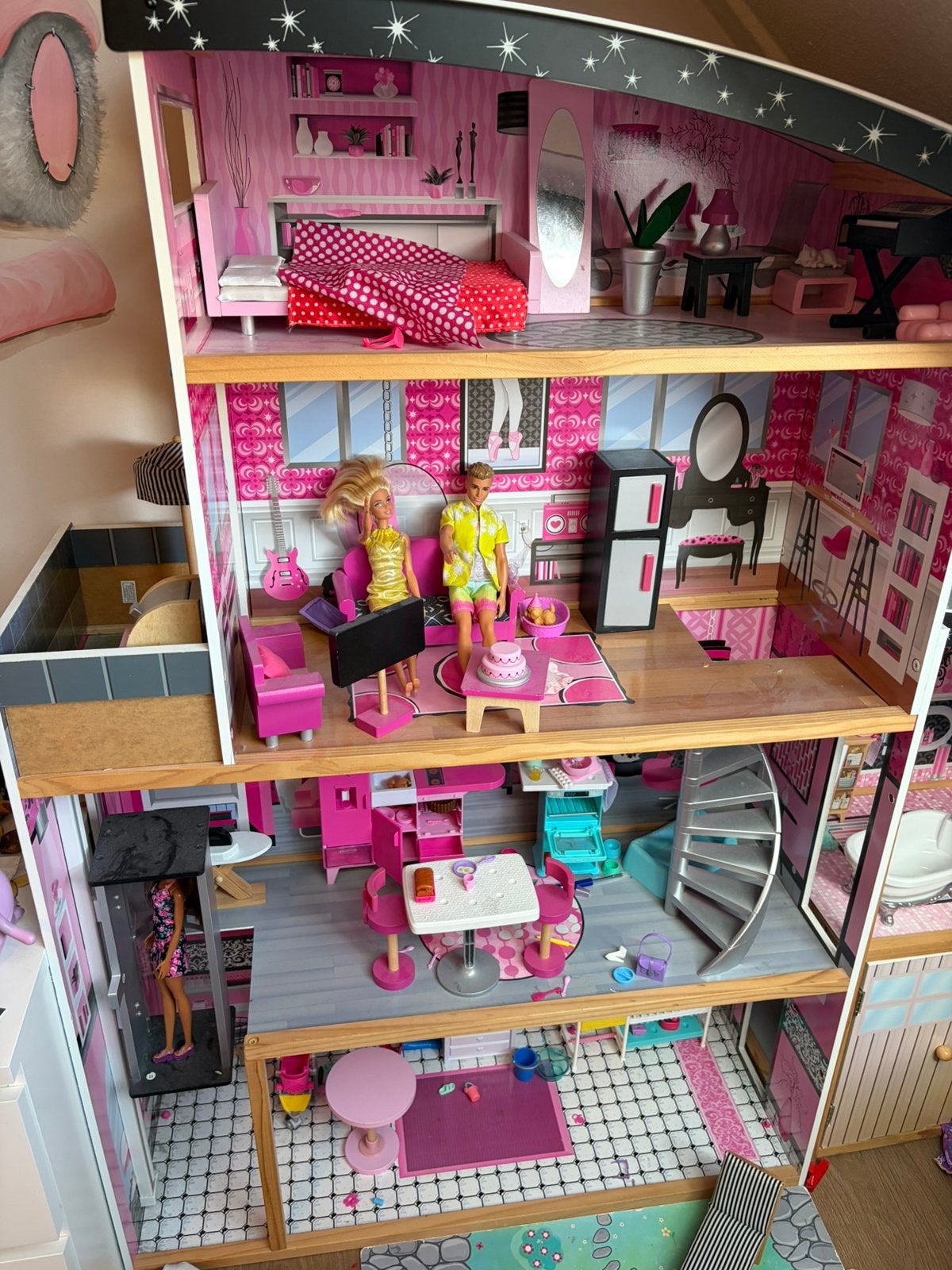 Barbie / poppen huis, Ophalen, Zo goed als nieuw, Poppenhuis