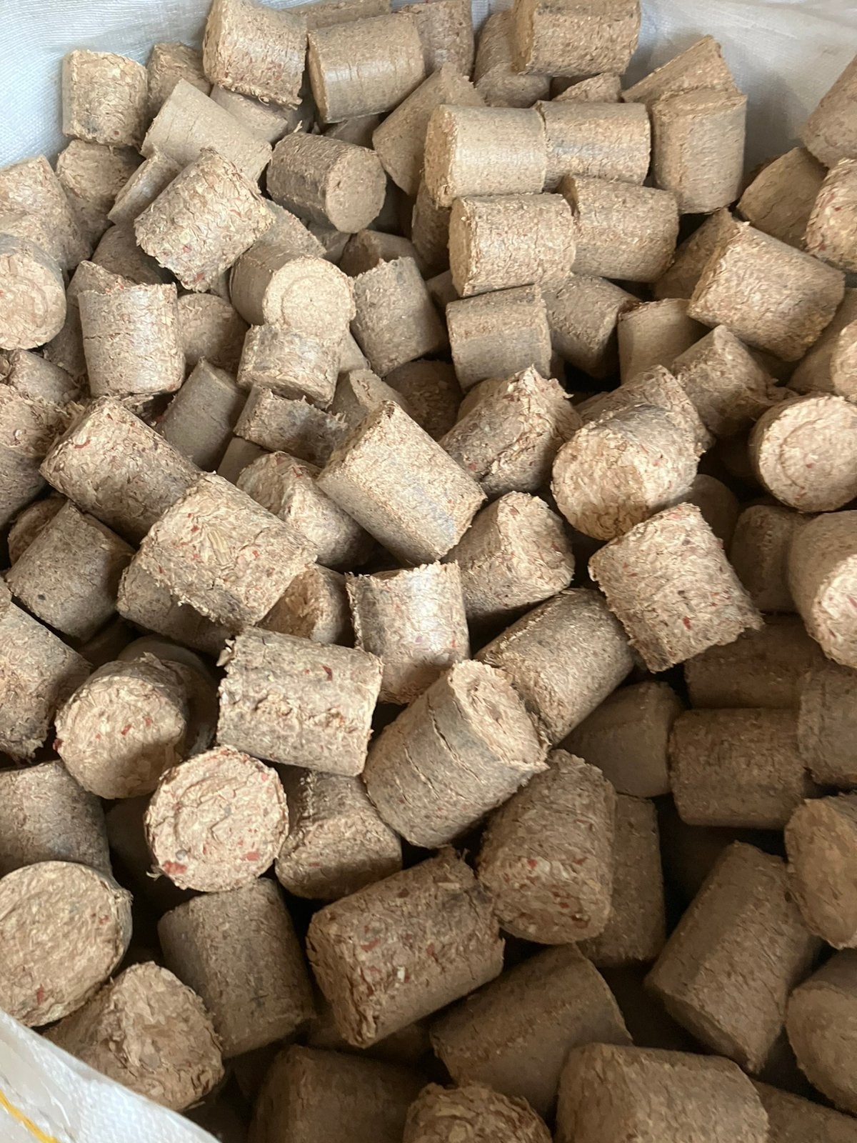 Briketten  haardhout  droog eiken beuken gemixt, Minder dan 3 m³, Ophalen
