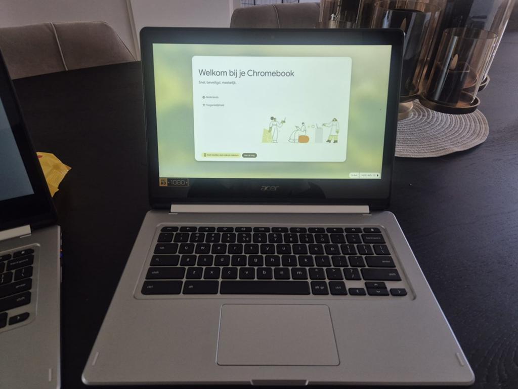 2 Acer Chromebooks, Computers en Software, Chromebooks, Zo goed als nieuw, 13 inch, 4 GB of minder, 32 GB of minder, Touchscreen