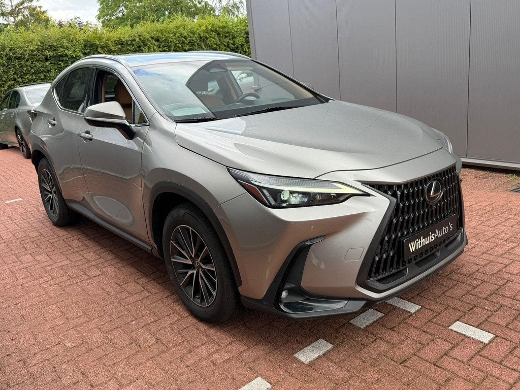 Lexus NX 450h+ AWD 360cam Trekhaak Dealer onderhouden, Auto's, Lexus, Automaat, 309 pk, Gebruikt, Euro 6