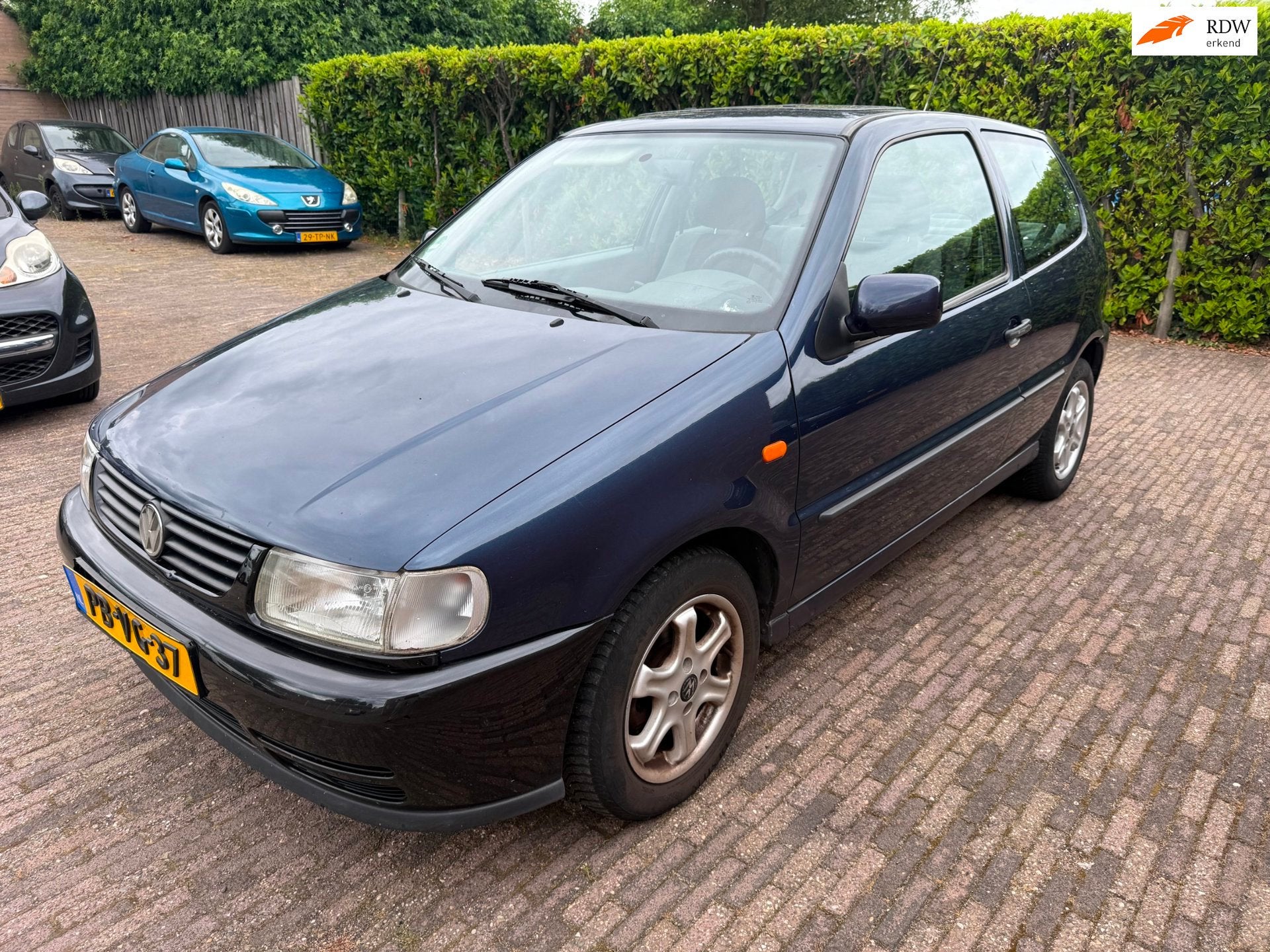 Volkswagen Polo 1.6 Automaat velgen audio usb aux dakraam, 450 kg, Gebruikt, 31 €/maand, 4 cilinders