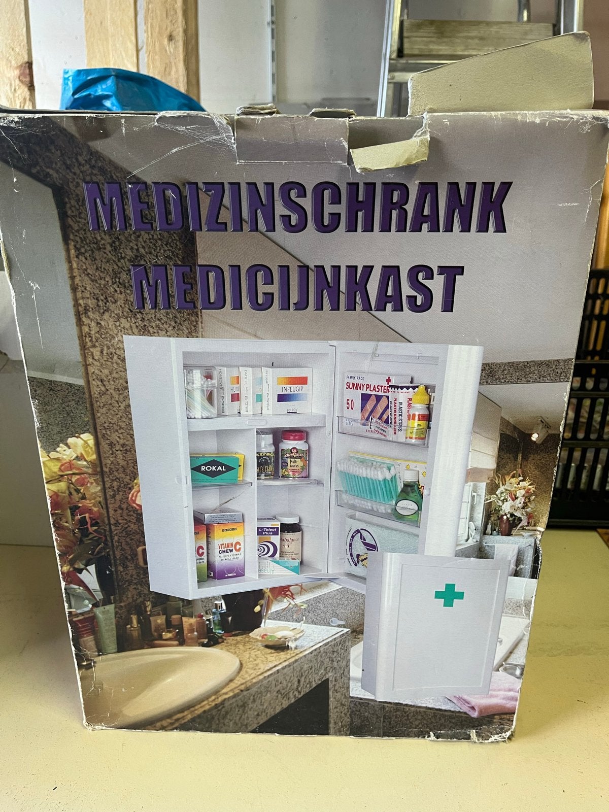 Medische kast / Medicijnkast - Nieuw in doos, Ophalen, Nieuw